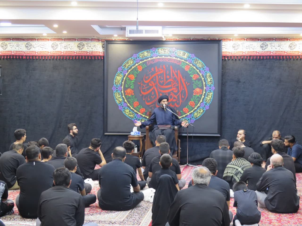 Participation in the mourning ceremony of Hossein Day in Iran