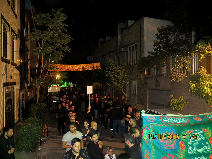 Ashura Procession Peacefully