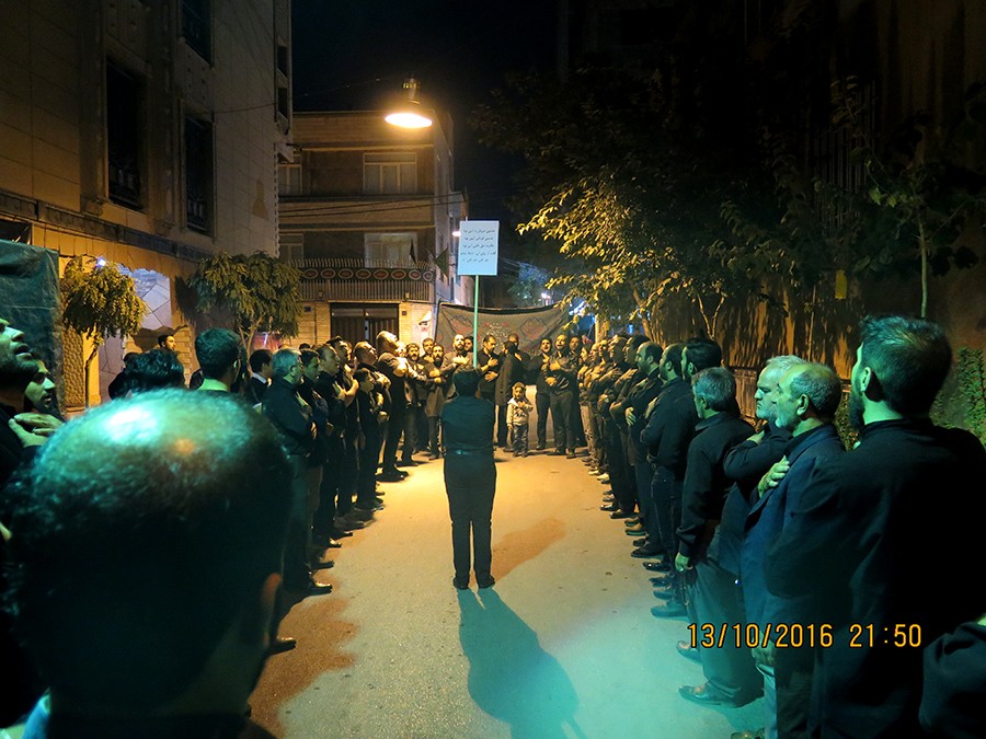 Ashura Procession Peacefully