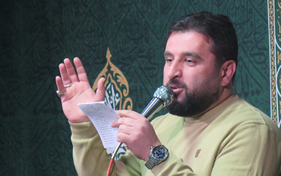 مدیحه سرایی کربلایی محمد بیابانی در جشن میلاد باسعادت امیرالمومنین صلوات الله علیه