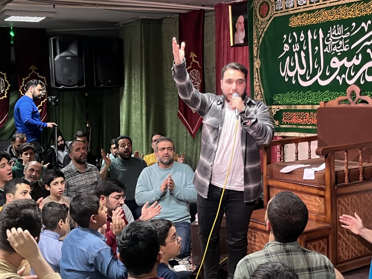 گزارش تصویری جشن عید سعید مبعث پیامبر گرامی اسلام (ص) در حسینیه هیئت عاشقان حسینی علیه السلام