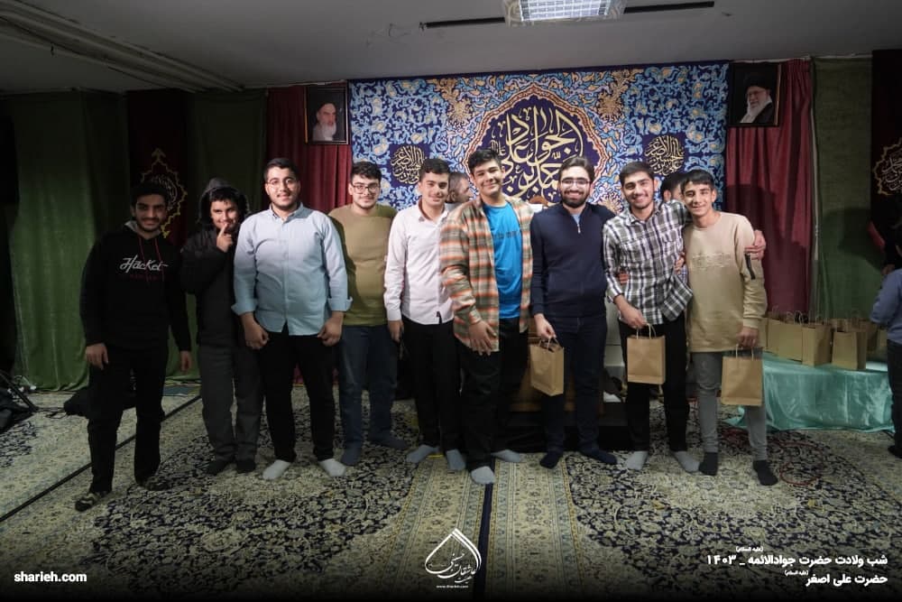 گزارش تصویری جشن میلاد حضرت جوادالائمه و حضرت علی اصغر علیهم السلام و بزرگداشت روز پسر در حسینیه هیئت عاشقان حسینی علیه السلام