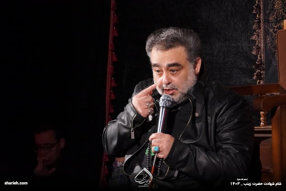 گزارش تصویری مرثیه سرایی حاج علی آئینه چی در محفل عزاداری شهادت حضرت زینب سلام الله علیها در حسینیه هیئت عاشقان حسینی علیه السلام