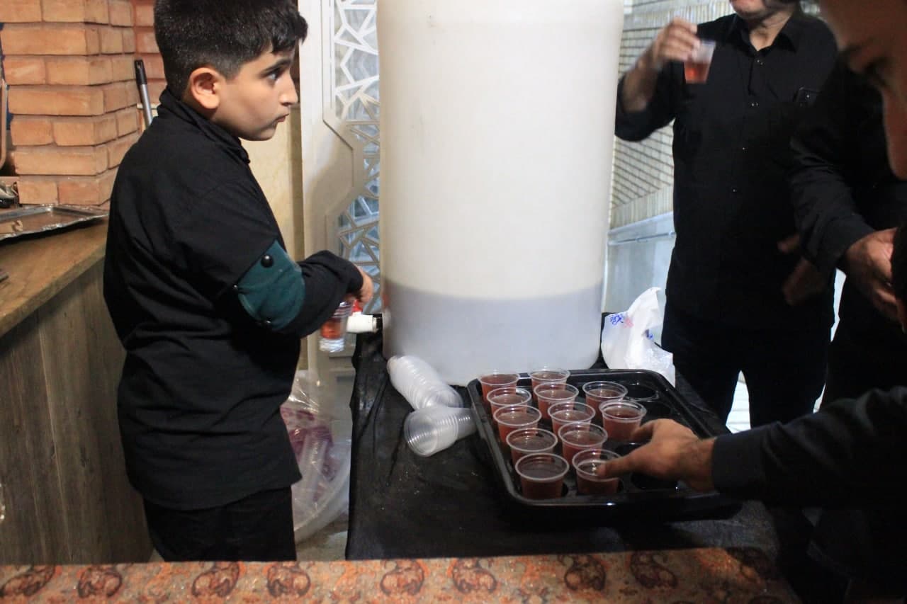 Votive meals in the Ashura